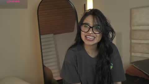 cherry_bunnyx online show from July 14, 2026, 4:17 am