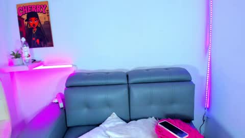 Snapshot of cherry_gate chatting on October 3, 2025, 4:20 am cherry_gate online show from October 3, 2025, 4:20 am