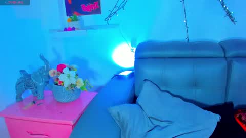 cherry_gate online show from July 17, 2026, 6:53 am