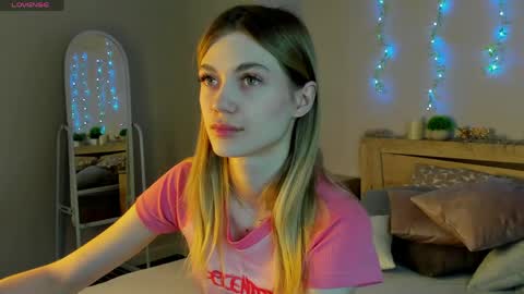 cherry_pr1ce online show from May 3, 2026, 11:11 pm
