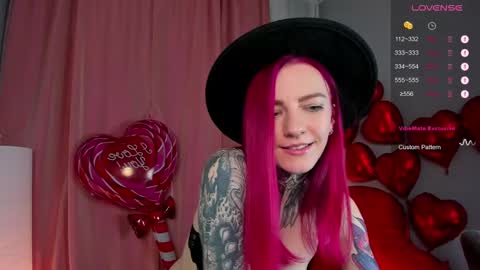 Snapshot of cherry_roxy chatting on February 14, 2025, 2:39 am Roxy online show from February 14, 2025, 2:39 am