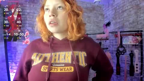 Snapshot of cherry_xoxx chatting on September 10, 2025, 11:32 am online show from September 10, 2025, 11:32 am