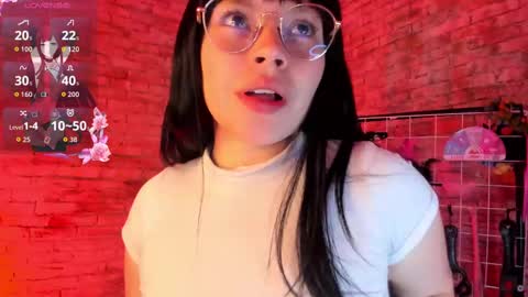 Snapshot of cherry_xoxx chatting on October 4, 2025, 11:19 am online show from October 4, 2025, 11:19 am