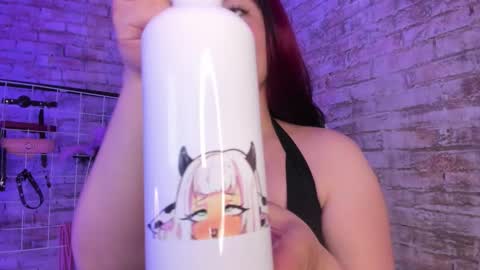 Snapshot of cherry_xoxx chatting on November 8, 2025, 12:27 pm online show from November 8, 2025, 12:27 pm