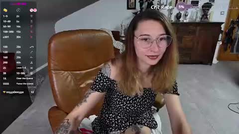 Snapshot of cherryangle chatting on July 18, 2026, 1:59 pm Leonie online show from July 18, 2026, 1:59 pm