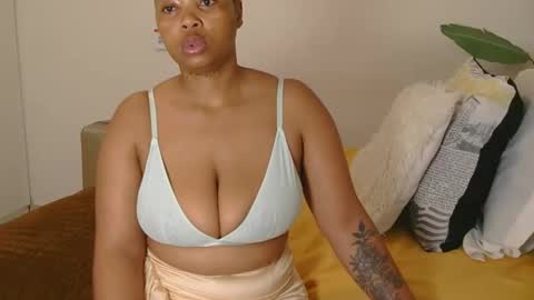 Snapshot of cherrybabexx chatting on December 23, 2024, 8:00 am Cherrybabe online show from December 23, 2024, 8:00 am