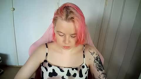 Snapshot of cherrybaby_0 chatting on June 9, 2026, 1:01 pm cherrybaby_0 online show from June 9, 2026, 1:01 pm