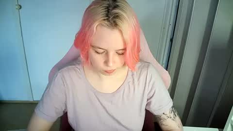 Snapshot of cherrybaby_0 chatting on June 17, 2026, 2:07 pm cherrybaby_0 online show from June 17, 2026, 2:07 pm