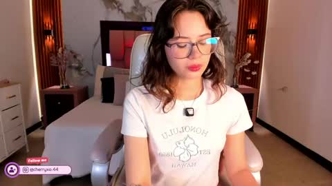 Cherry online show from June 3, 2026, 9:20 pm