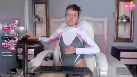 Snapshot of cherryblow_ chatting on October 30, 2025, 2:07 pm Cherry Glow online show from October 30, 2025, 2:07 pm