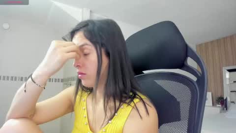 Snapshot of cherrybombs_ chatting on June 6, 2026, 1:05 pm Cherry online show from June 6, 2026, 1:05 pm