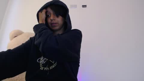 cherrybombsweet online show from May 1, 2026, 9:19 pm