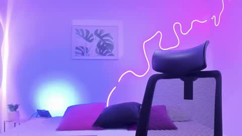 Snapshot of cherrydollxx chatting on November 14, 2025, 11:53 am C H E R R Y online show from November 14, 2025, 11:53 am