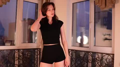 Snapshot of cherrymira chatting on June 15, 2026, 5:26 pm Loise online show from June 15, 2026, 5:26 pm