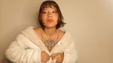 Snapshot of cherrywitchy chatting on January 4, 2025, 12:16 am Cherry online show from January 4, 2025, 12:16 am