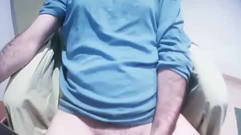 Snapshot of cheslongss chatting on December 21, 2024, 10:28 am Ches Long online show from December 21, 2024, 10:28 am