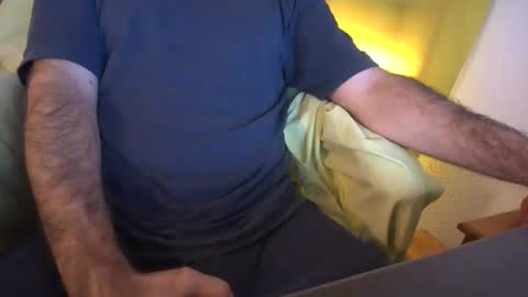 Snapshot of cheslongss chatting on October 11, 2025, 1:09 pm Ches Long online show from October 11, 2025, 1:09 pm