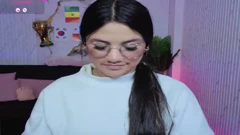 Snapshot of chiara_tay chatting on July 13, 2026, 2:58 am Chiara online show from July 13, 2026, 2:58 am