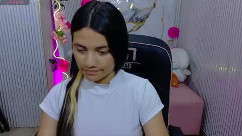 Snapshot of chiara_tay chatting on July 14, 2026, 8:03 pm Chiara online show from July 14, 2026, 8:03 pm