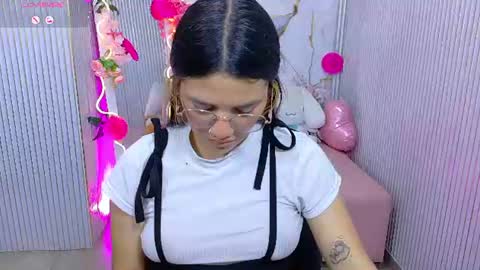 Snapshot of chiara_tay chatting on July 15, 2026, 7:08 pm Chiara online show from July 15, 2026, 7:08 pm