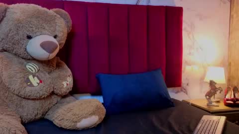 CHIARA online show from July 18, 2026, 1:04 pm
