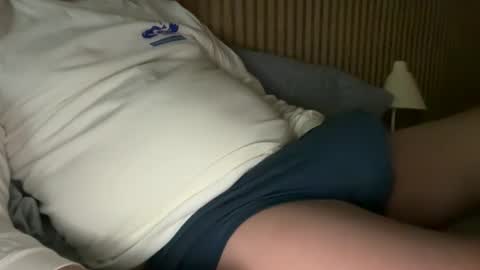 Snapshot of chiguy63v4 chatting on November 9, 2025, 2:59 pm chiguy63v4 online show from November 9, 2025, 2:59 pm