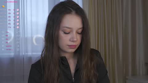 Snapshot of chillgirlll chatting on September 24, 2025, 5:11 am Nicole online show from September 24, 2025, 5:11 am