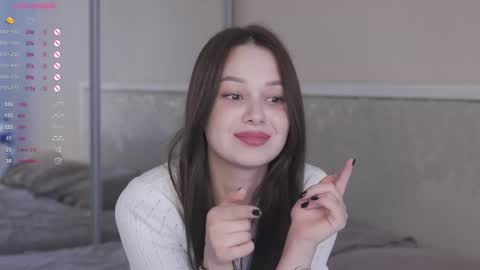 Nicole online show from May 7, 2026, 5:46 am