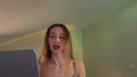 Snapshot of chillgoddess chatting on June 11, 2026, 4:05 pm Goddess Vika - owner of all ur money online show from June 11, 2026, 4:05 pm