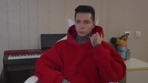 Snapshot of chillguy2k chatting on January 8, 2025, 11:21 am Rick online show from January 8, 2025, 11:21 am