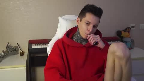 Snapshot of chillguy2k chatting on January 20, 2025, 8:40 pm Rick online show from January 20, 2025, 8:40 pm