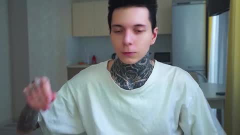 Snapshot of chillguy2k chatting on January 31, 2025, 8:54 am Rick online show from January 31, 2025, 8:54 am