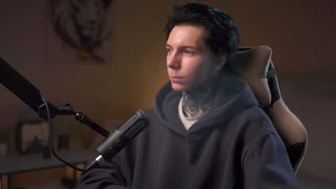 Snapshot of chillguy2k chatting on November 17, 2025, 9:42 pm Rick online show from November 17, 2025, 9:42 pm