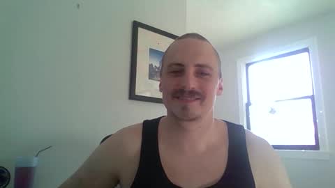 Snapshot of chillsfguy chatting on December 17, 2025, 6:25 pm Chillsfguy online show from December 17, 2025, 6:25 pm