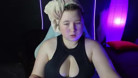 Snapshot of chimberwol chatting on October 2, 2025, 1:45 am Chim-Chim online show from October 2, 2025, 1:45 am