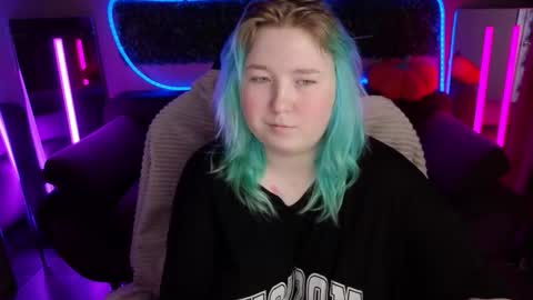 Snapshot of chimberwol chatting on November 28, 2025, 9:34 am Chim-Chim online show from November 28, 2025, 9:34 am