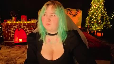 Snapshot of chimberwol chatting on December 4, 2025, 3:05 am Chim-Chim online show from December 4, 2025, 3:05 am