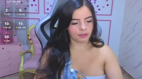 Snapshot of chinatsu_t chatting on July 2, 2026, 12:44 pm Kelly online show from July 2, 2026, 12:44 pm