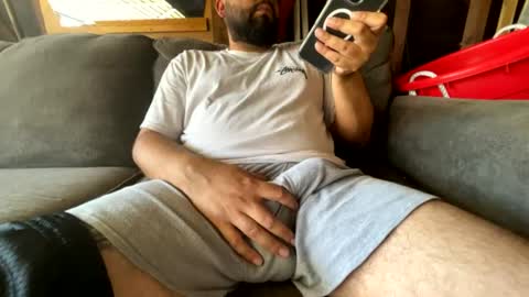 Snapshot of chivasclippers chatting on July 31, 2026, 9:14 pm alejandro online show from July 31, 2026, 9:14 pm