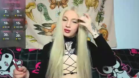 Chloe INDEPENDENT MODEL online show from June 18, 2026, 3:05 pm