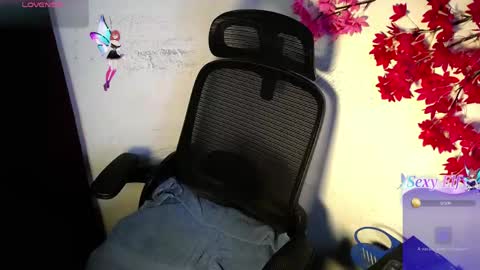 chleo_rosse online show from May 5, 2026, 6:49 pm