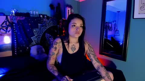 Chloeallennn  online show from April 25, 2026, 12:19 pm