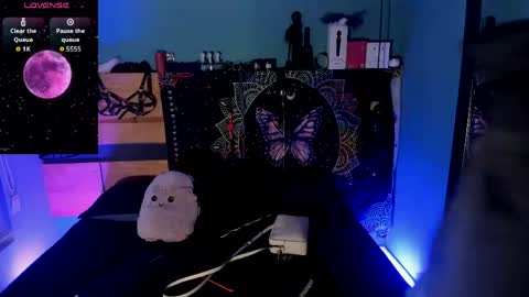 Snapshot of chloaellenn chatting on June 9, 2026, 9:43 am Chloeallennn online show from June 9, 2026, 9:43 am