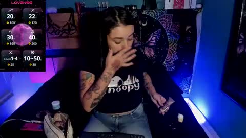 Snapshot of chloaellenn chatting on June 12, 2026, 9:52 am Chloeallennn online show from June 12, 2026, 9:52 am