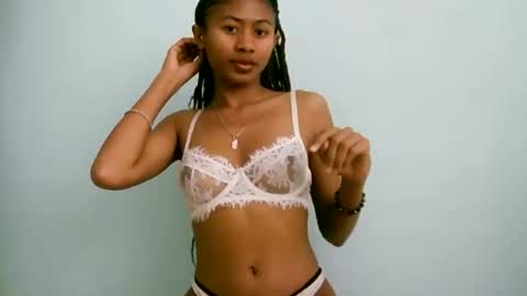 chloe9794 online show from July 27, 2026, 7:26 am