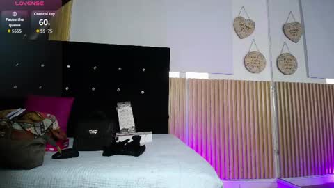 Snapshot of chloe__jones_ chatting on July 1, 2026, 1:13 pm Chloe online show from July 1, 2026, 1:13 pm