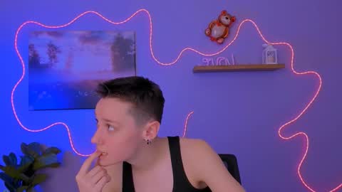 chloe_berry1 online show from March 14, 2026, 9:48 am