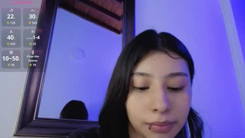 chloe_bluee_ online show from March 25, 2026, 11:16 am
