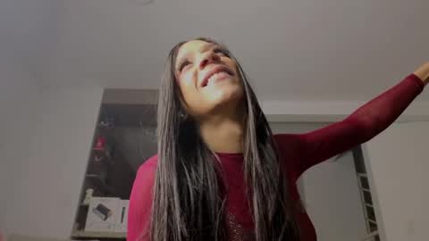 Snapshot of chloe_cooperr chatting on May 18, 2026, 8:31 am chloe_cooperr online show from May 18, 2026, 8:31 am