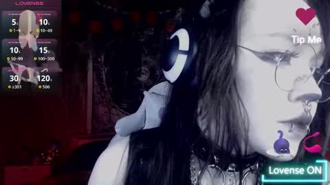 Snapshot of chloe_crystall_killer chatting on October 20, 2025, 11:54 am chloe_crystall_killer online show from October 20, 2025, 11:54 am